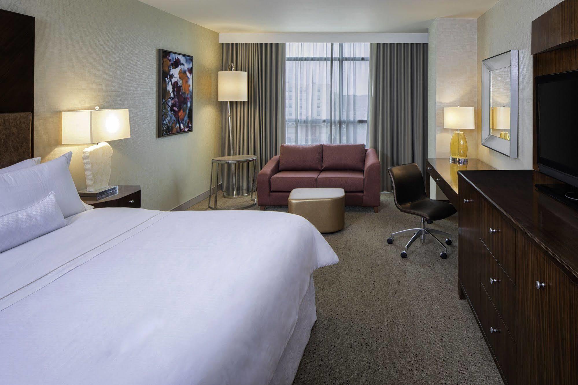 Hotel The Westin Mount Laurel Esterno foto